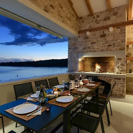 Proversa Villa *